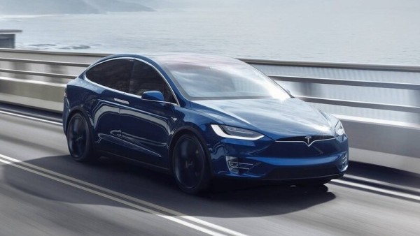 Tesla-1635122384