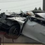 Mobil Calya terbalik-1664196840