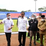 Presiden Joko Widodo Tinjau Sadion Kanjuruhan-1664982506