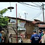 Densus 88 geledah rumah terduga teroris bom Astanaanyar di Bandung-1670825302