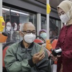 Foto Arsip - Pelayanan di Bus Suroboyo (ANTARA/HO-Diskominfo Surabaya)-1670492850
