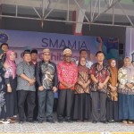 Foto dengan pengangkatan IKA SMANJA di SMA Muhammadiyah Jayapura, Kamis (8/12/2022) (ANTARA/Ardiles Leloltery)-1670555744