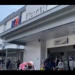 Penumpang kereta api di Stasiun Garut. (ANTARA/Feri Purnama)-1670570604