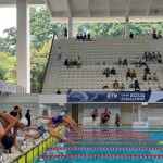Peserta BTN Dash Aqua Challenge 2022 berlomba di Stadion Akuatik Gelora Bung Karno (GBK), Senayan, Jakarta, Minggu (11/12/2022). (ANTARA/Muhammad Ramdan)-1670752421