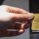 Harga emas Antam hari ini turun Rp10.000 per gram-1678861182