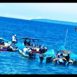 Nelayan di Biak sedang beraktitas melaut di perairan Biak. ANTARA/Muhsidin-1678861577
