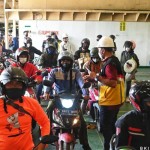 Pemudik sepeda motor memanfaatkan angkutan mudik gratis menggunakan kapal laut. ANTARA/HO-BKIP Kemenhub.-1679557030