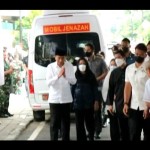 Presiden Jokowi melayat ke rumah duka istri Moeldoko-1678607657