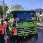 Tim Gabungan Pemkot Denpasar sidak angkutan jalan-1678429713