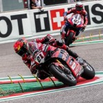 Pebalap Aruba.It Ducati Michael Ruben Rinaldi melaju saat sesi latihan bebas WSBK Italia di Imola, Jumat (14/7/2023). (ANTARA/HO-WSBK)-1693973981