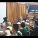 Bawaslu Situbondo belum tertibkan alat peraga sosialisasi caleg-1700635403