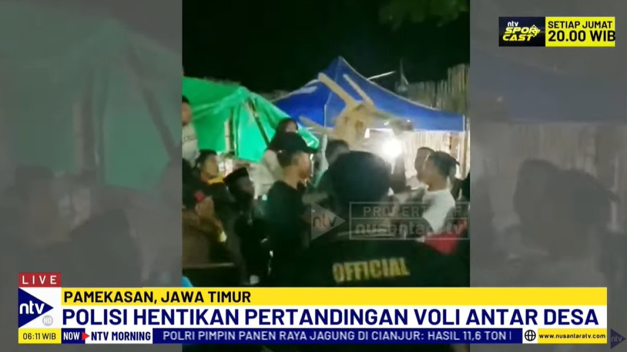 Kericuhan terjadi saat pertandingan antara dua tim unggulan dalam turnamen di Desa Konang, Kecamatan Galis, Kabupaten Pamekasan, Jawa Timur.