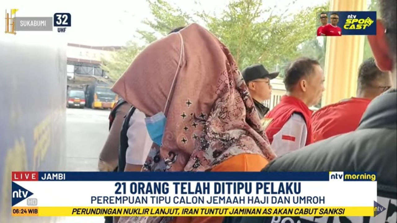 Wanita berinisial NYD ditangkap polisi setelah diduga melakukan penipuan terhadap puluhan calon jemaah haji dan umroh.