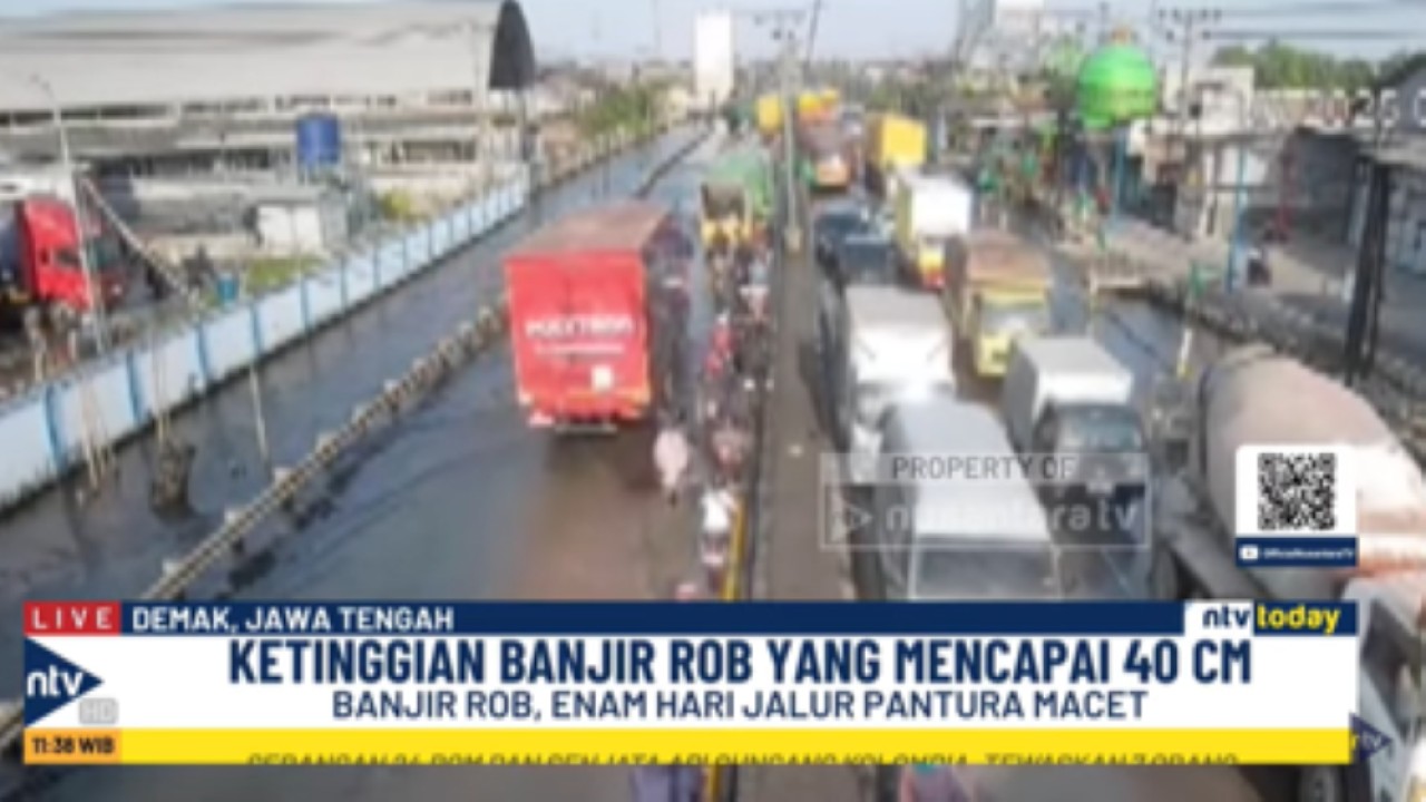 Jalur pantura Demak, Jawa Tengah dilanda banjir rob