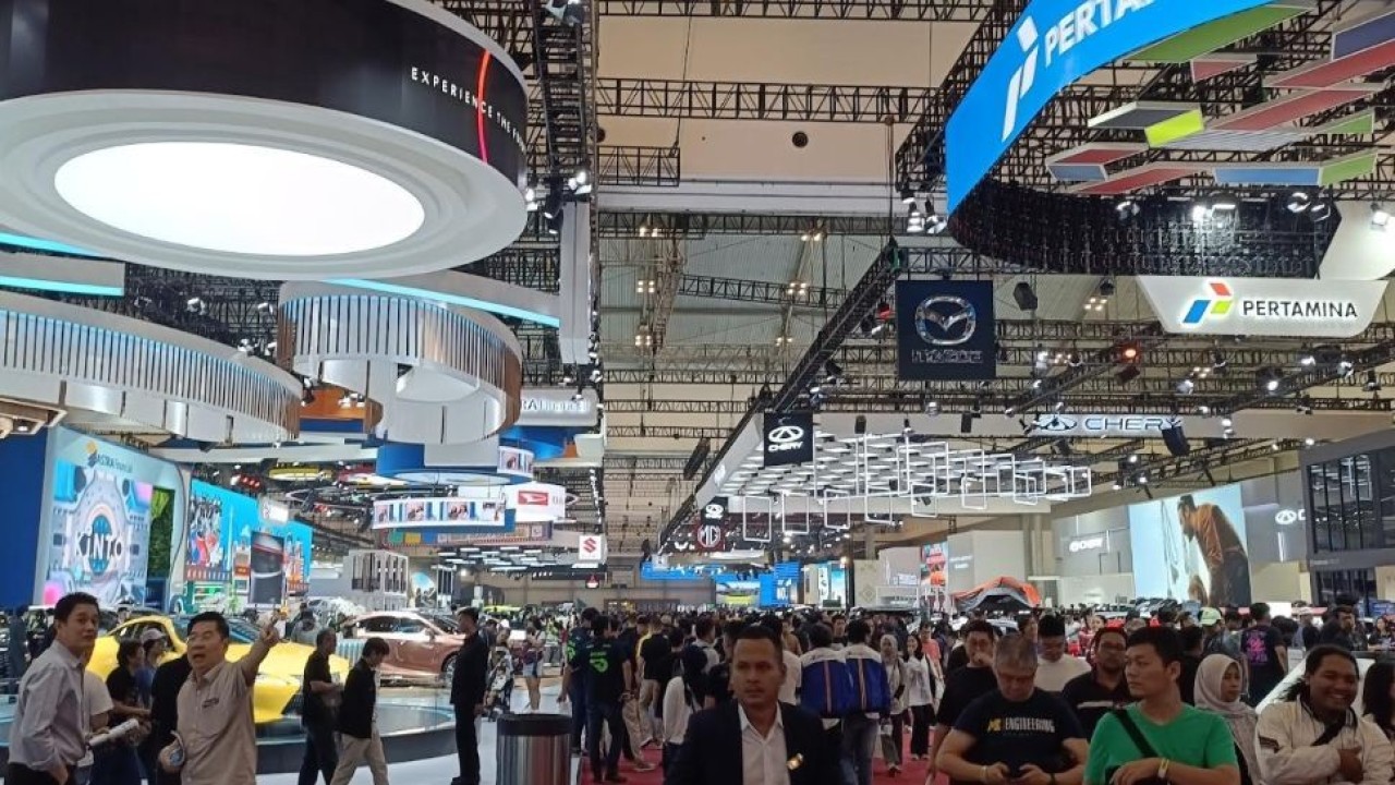 Ilustrasi. Pameran otomotif Gaikindo Indonesia International Auto Show (GIIAS) 2025, di ICE BSD, Tangerang. (Foto: Adiantoro/NTV)