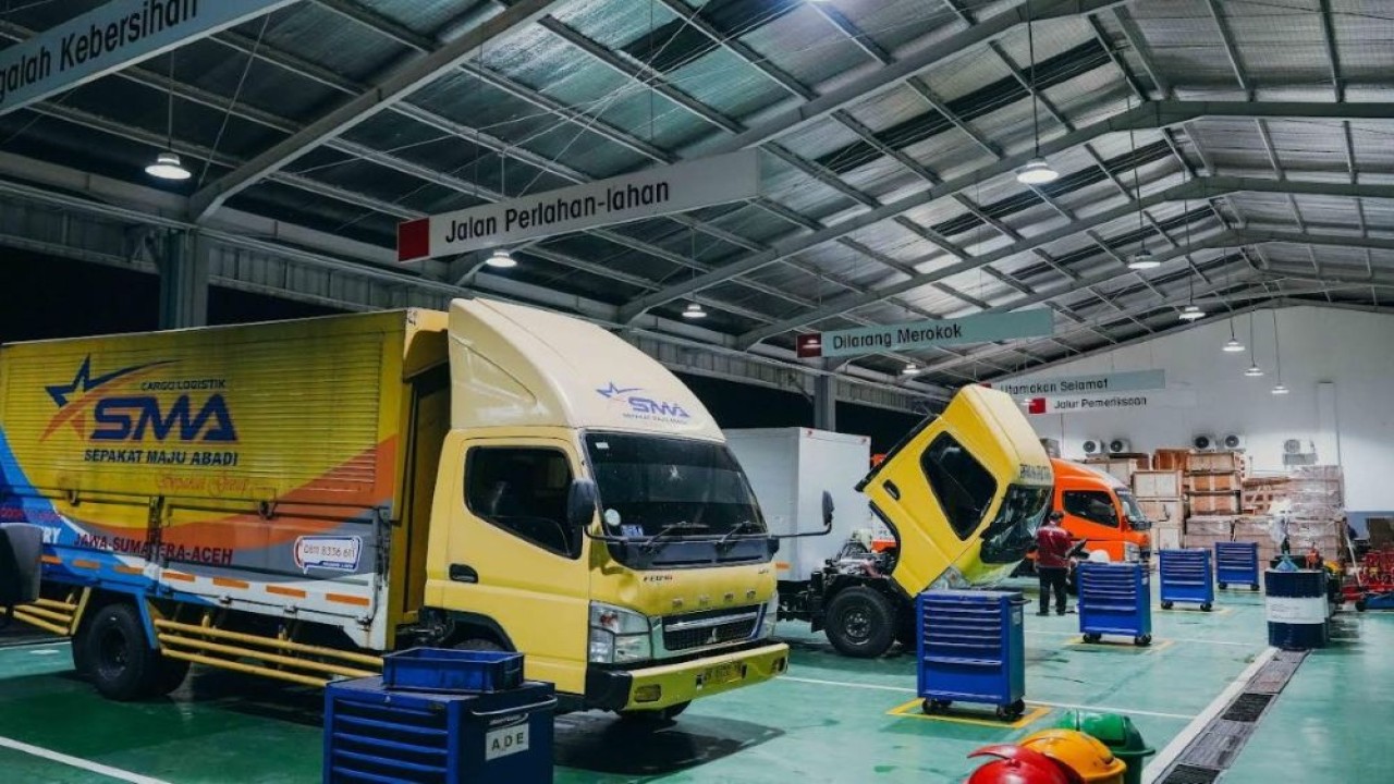 Mitsubishi Fuso dukung operasional bisnis tanpa henti melalui Bengkel Siaga 24 Jam. (Foto: Istimewa/Mitsubishi)