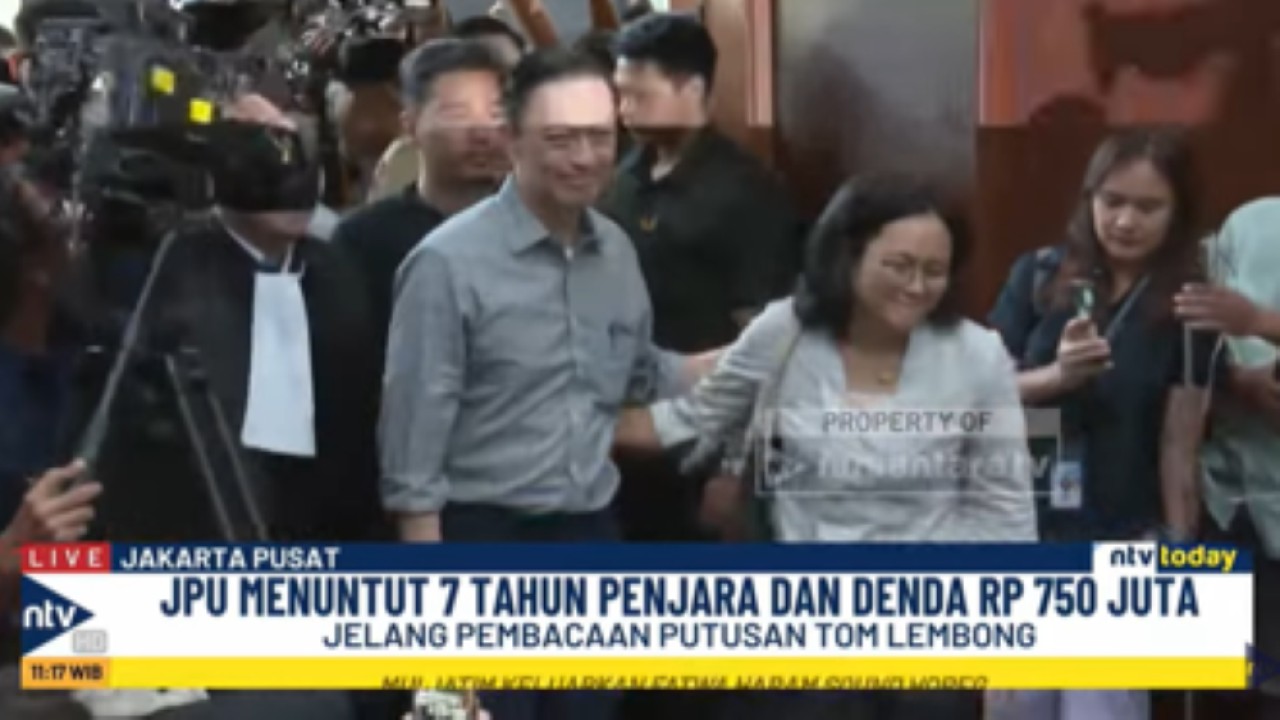 Thomas Trikasih Lembong atau Tom Lembong