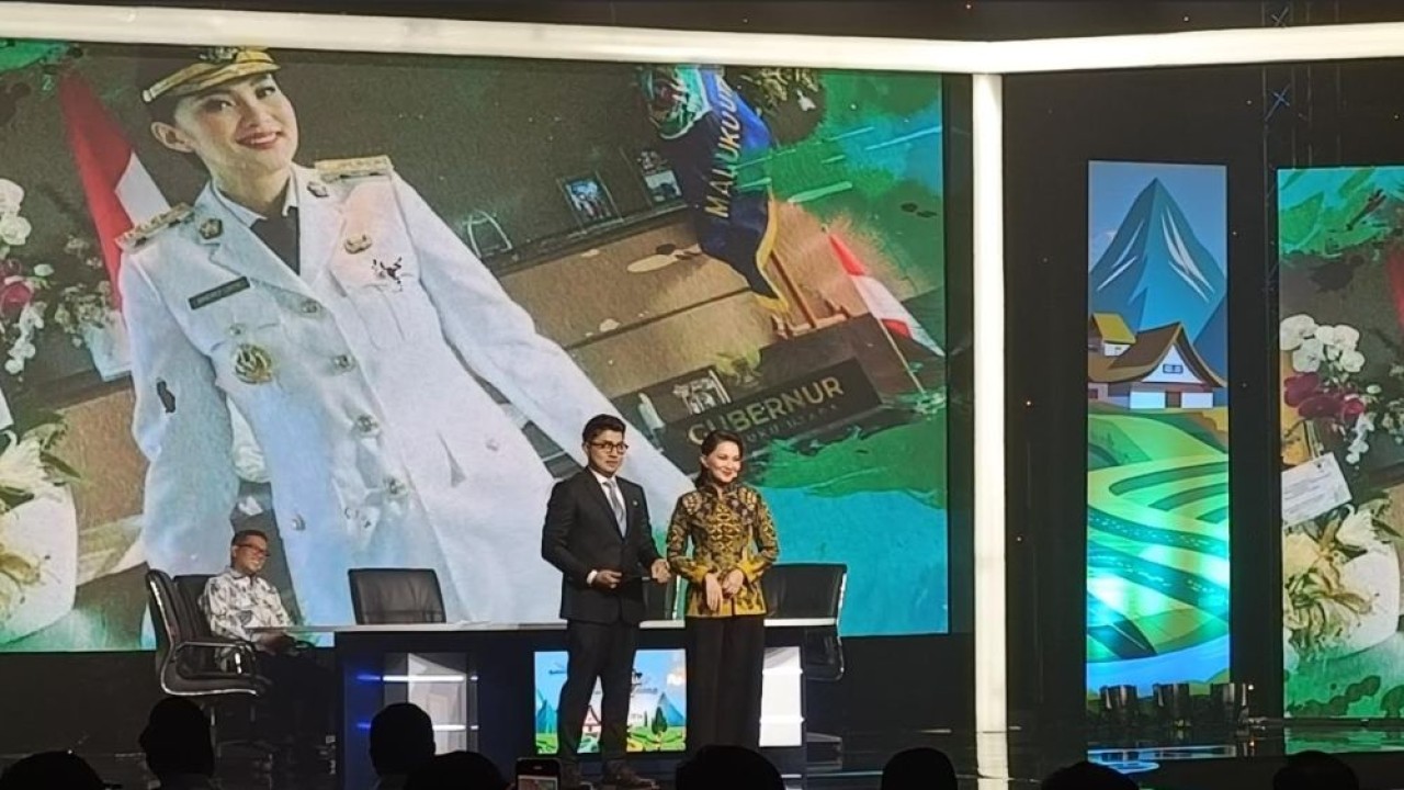 Gubernur Maluku Utara Sherly Tjoanda saat hadir dalam acara Abraham Live in Banten, di Hall Nusantara 3, ICE BSD City, Kabupaten Tangerang, Banten, Senin, 29 September 2025. (Foto: Adiantoro/NTV)