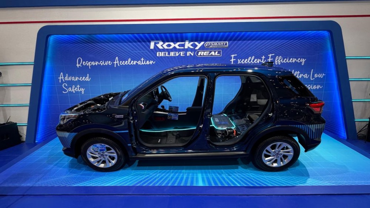 Technologi exhibit Rocky Hybrid jadi sarana edukasi di Booth Daihatsu GJAW 2025. (Foto: Istimewa)