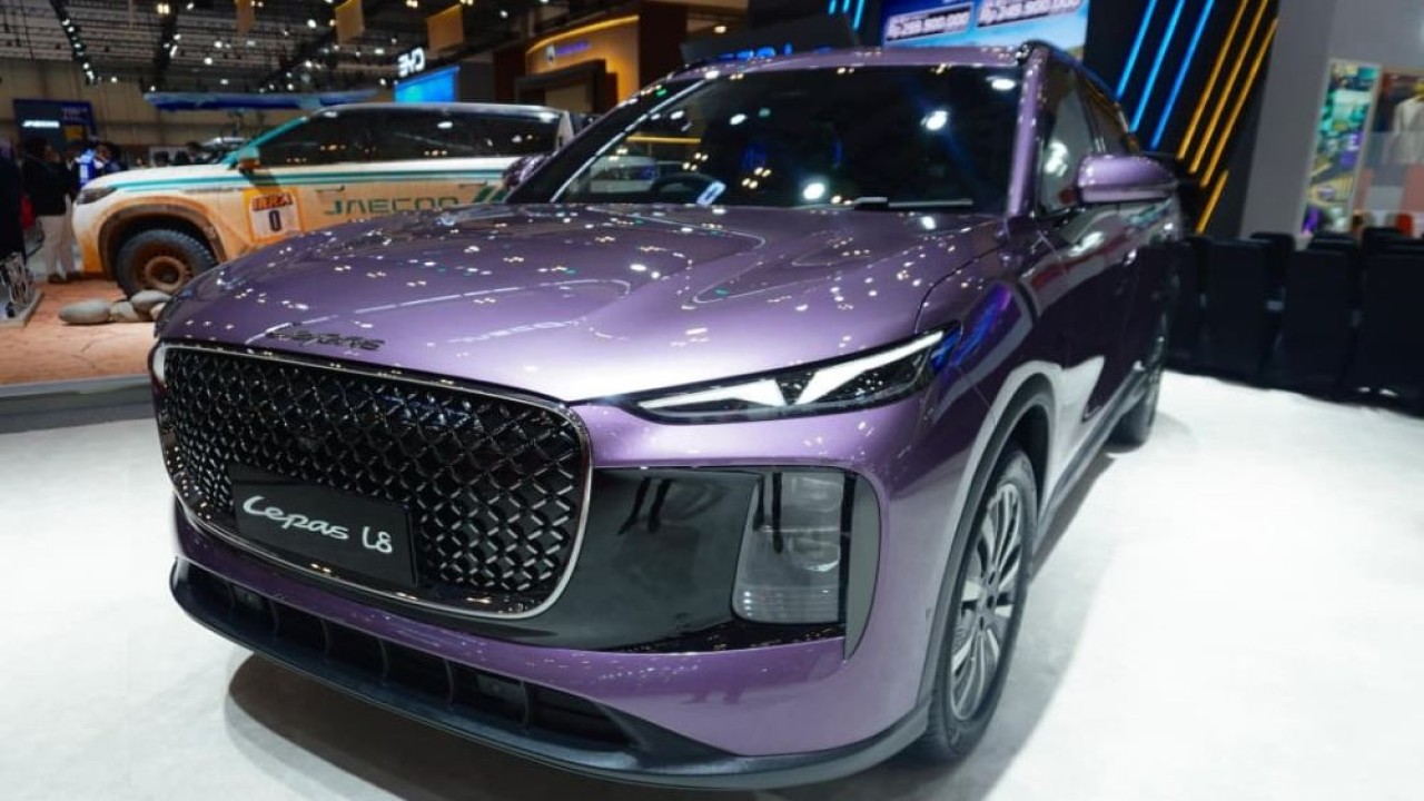 Lepas L8 versi setir kanan diperkenalkan pada ajang Gaikindo Jakarta Auto Week (GJAW) 2025. (Foto: Istimewa)