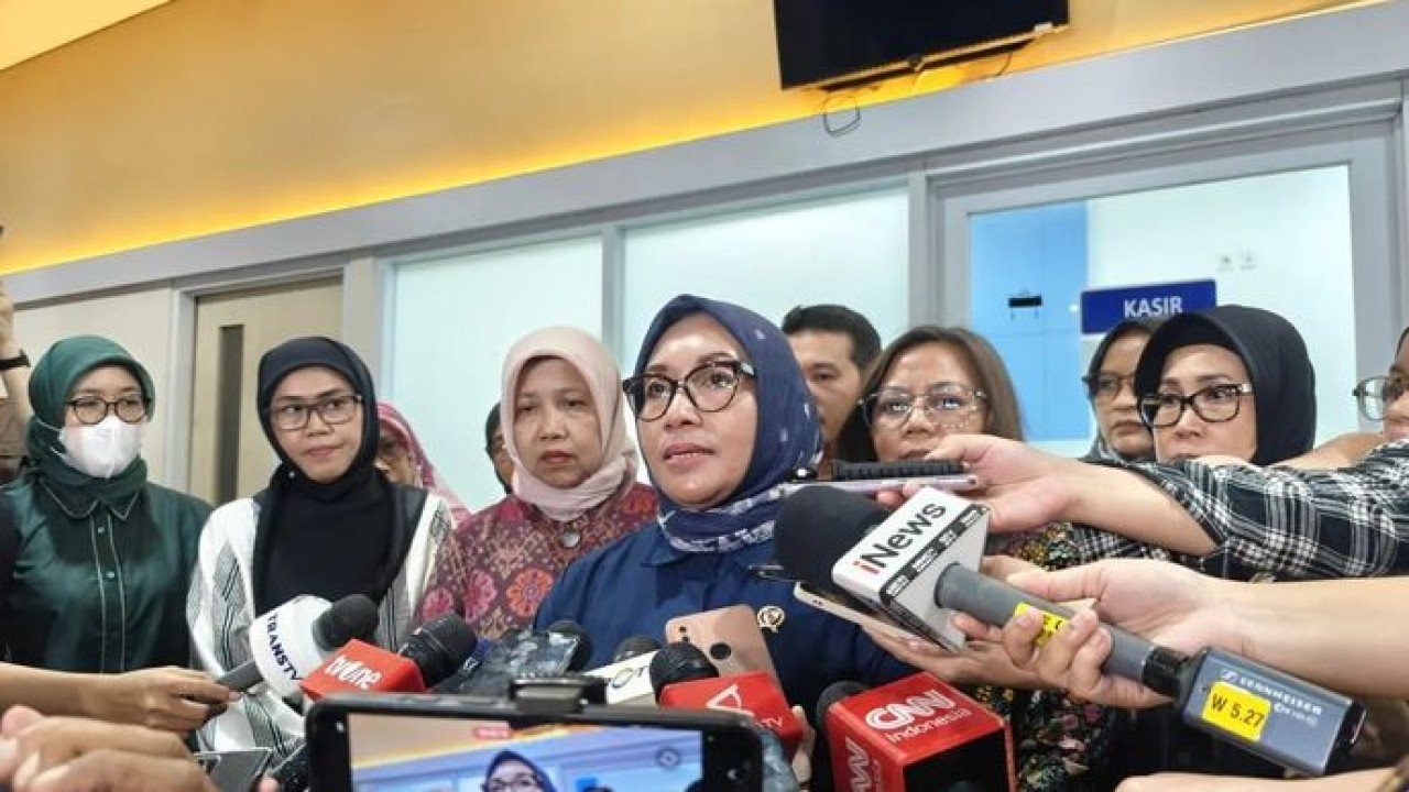 Menteri Pemberdayaan Perempuan dan Perlindungan Anak (PPPA) Arifah Fauzi menilai solidaritas dan empati antarsiswa SMA Negeri 72 Kelapa Gading, Jakarta Utara, menjadi faktor krusial dalam mempercepat pemulihan korban ledakan di sekolah tersebut.