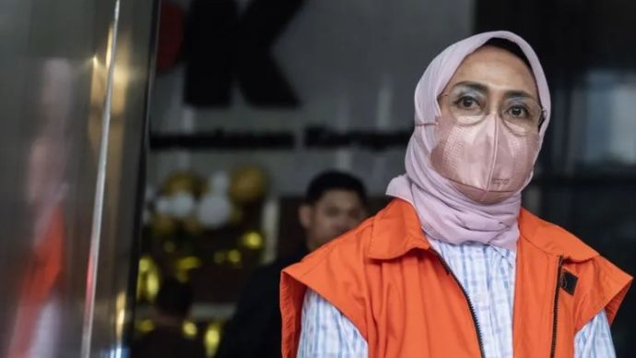 Tersangka kasus dugaan korupsi di PT Angkutan Sungai, Danau dan Penyeberangan (ASDP) Indonesia Ferry (Persero) mantan Direktur Utama PT ASDP tahun 2017-2024 Ira Puspadewi. (Antara)