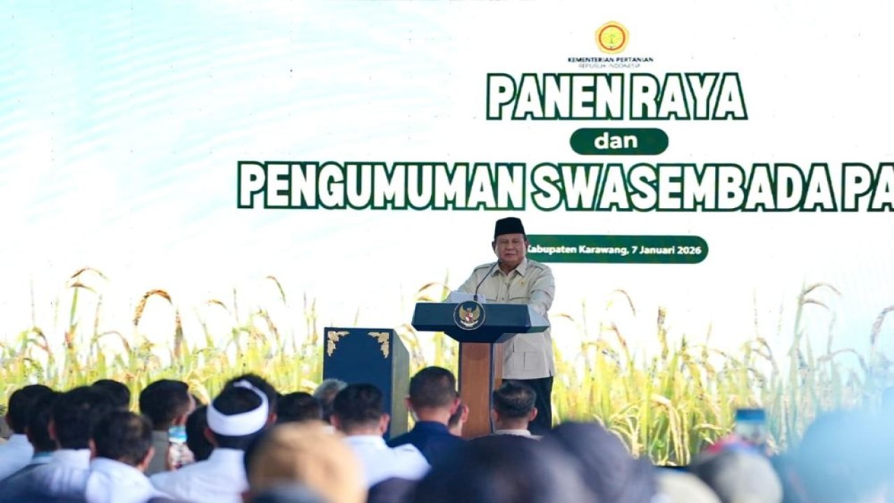 Presiden Prabowo Subianto dalam acara Deklarasi Panen Raya dan Swasembada Pangan Tahun 2026 di Karawang, Jawa Barat, Rabu (7/1/2026). (Foto: Istimewa)