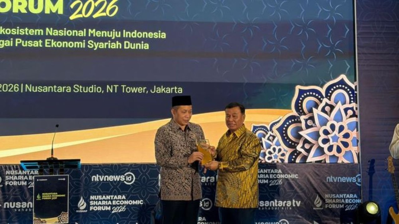 Menkop Ferry Juliantono Bersama Preskom NT Corp Nurdin Tampubolon (NTV)