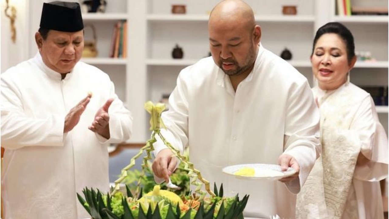 Momen Presiden Prabowo Subianto dan Titiek Soeharto kompak rayakan ulang tahun Didit Hediprasetyo. (Instagram)