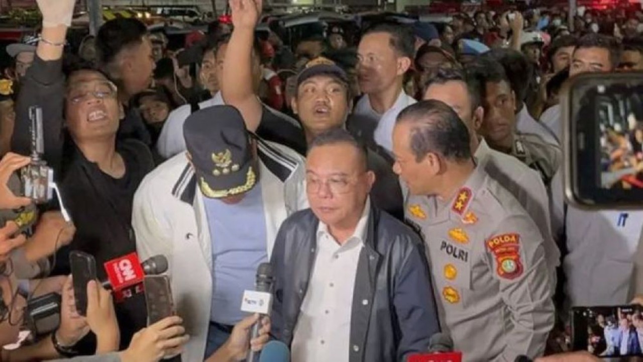 Dasco Tinjau Langsung Evakuasi Tabrakan Kereta di Stasiun Bekasi Timur (Antara)