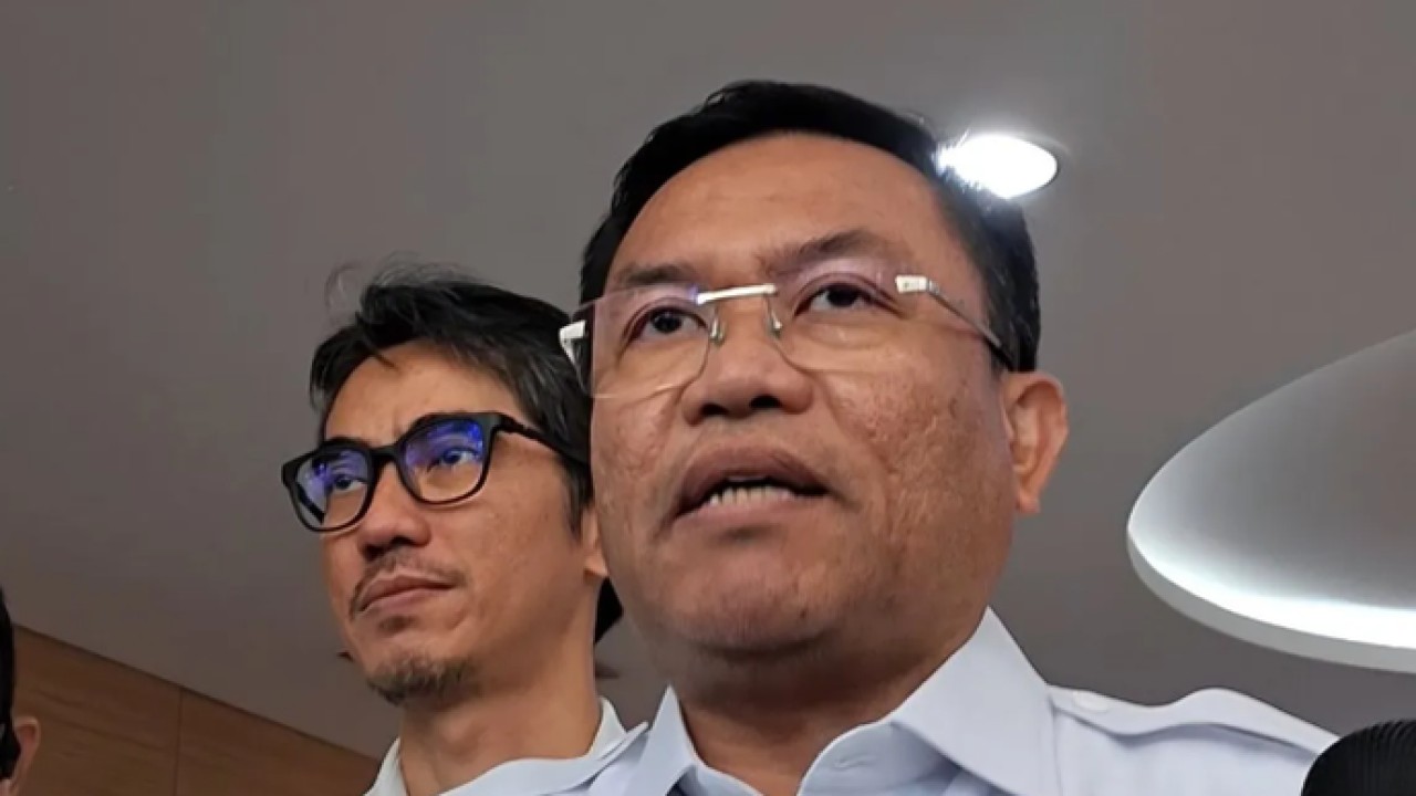 Wakil Kepala BGN Sony Sonjaya memberi keterangan kepada media usai peluncuran aplikasi Reviu MBG di Jakarta, Selasa (26/5/2026). ANTARA/Lintang Budiyanti Prameswari. (Antara)