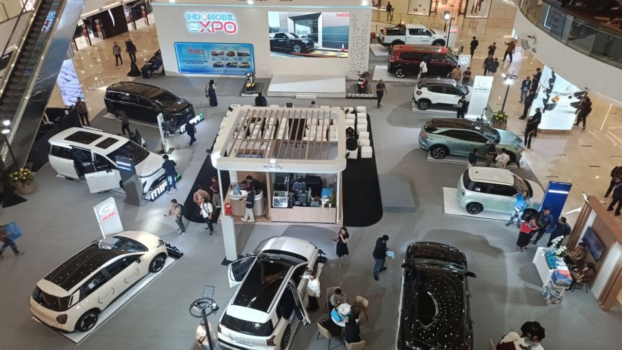 Indomobil Group resmi menghadirkan Indomobil Expo untuk pertama kalinya dengan konsep "EVperience". (Foto: Adiantoro/NTV)