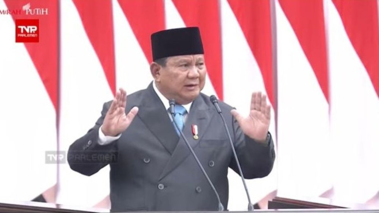 Presiden Prabowo Subianto menyampaikan kerangka ekonomi makro (Foto: Youtube TVR Parlemen)