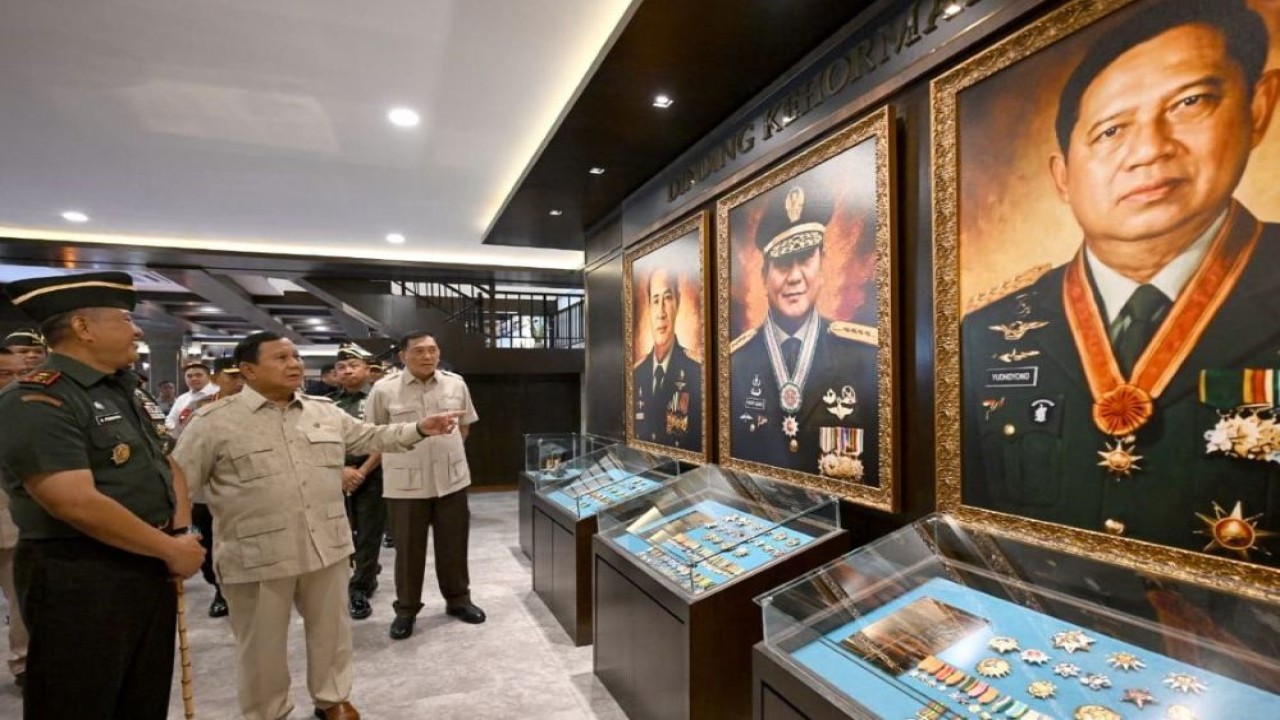 Presiden Prabowo Subianto meresmikan renovasi Museum dan Perpustakaan Sekolah Staf dan Komando Angkatan Darat (Seskoad) di Kota Bandung, Provinsi Jawa Barat. (Foto: Istimewa)