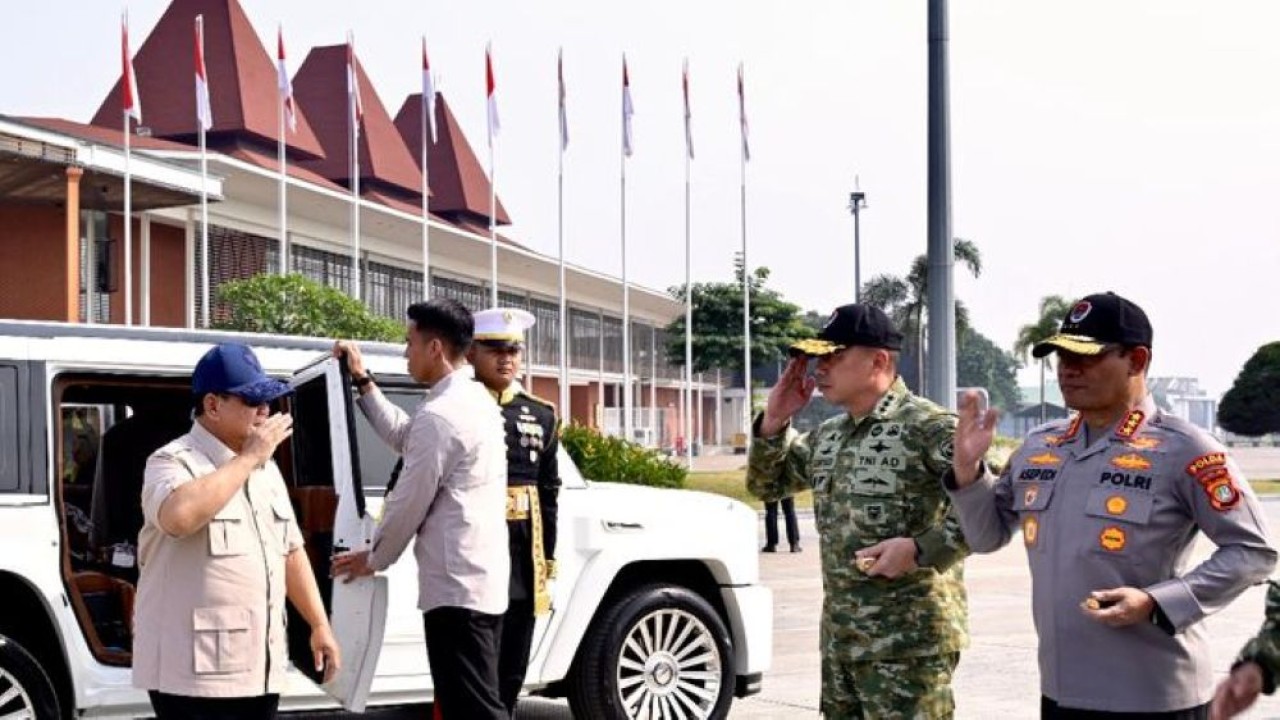 Presiden Prabowo Subianto bertolak ke Lampung dari Pangkalan TNI AU Halim Perdanakusuma, Jakarta. (Foto: Sekretariat Presiden)