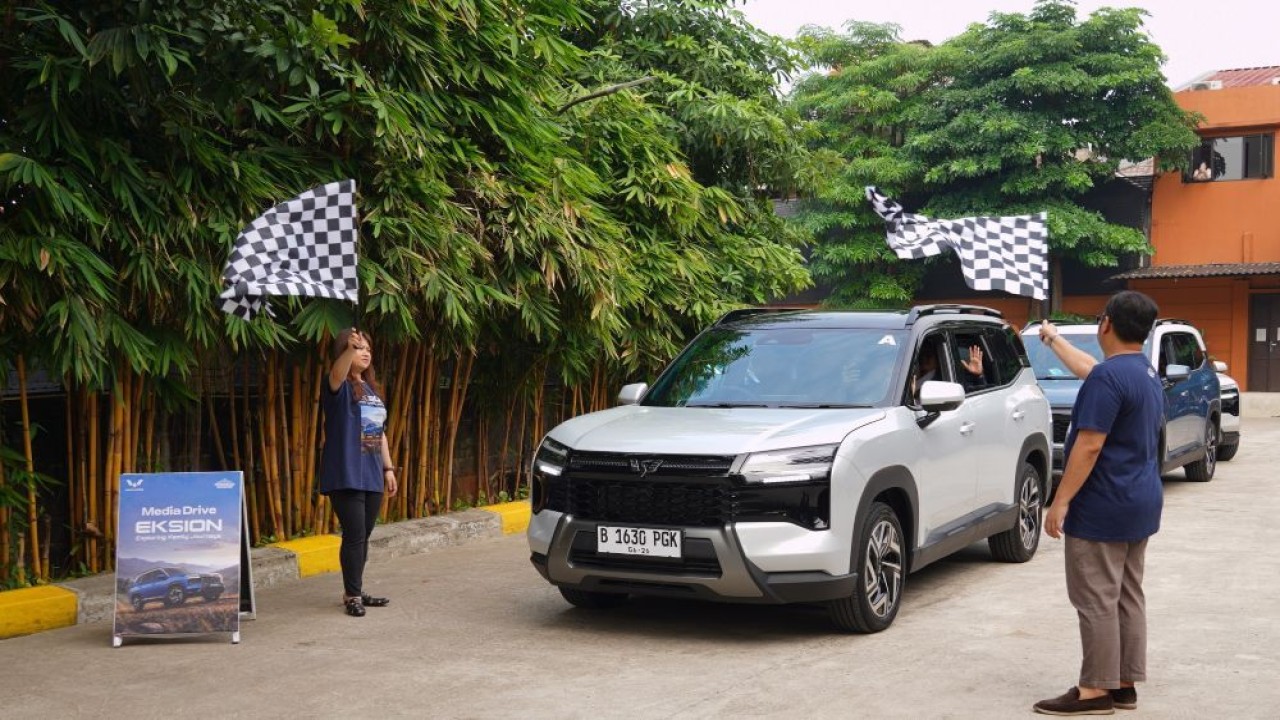 Wuling Eksion PHEV-1780504044