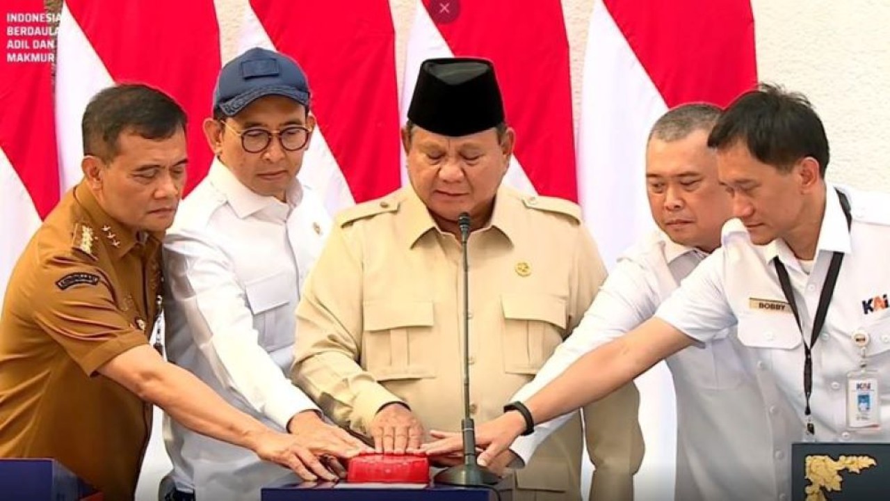 Prabowo Targetkan Lampung hingga Banda Aceh Terhubung Kereta Api.
