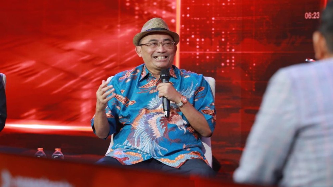 Anggota tim kuasa hukum Febrie, Firman Wijaya saat menjadi narasumber dalam program Suara Nusantara bertajuk "Febrie Melawan: Keadilan Dipertaruhkan?" di Nusantara TV, Rabu, 19 Agustus 2026 di NT Tower, Jakarta. (Foto: Dok/Nusantara TV)