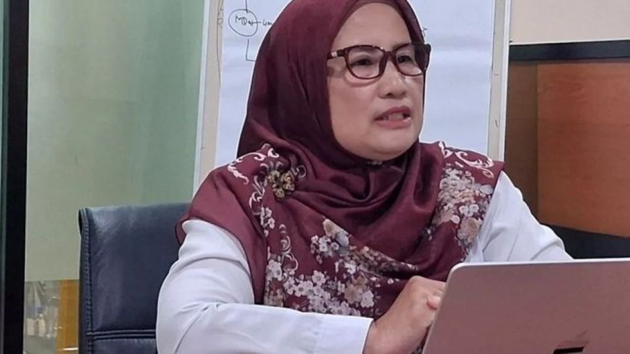 Deputi Bidang Penggerakan dan Peran Serta Masyarakat Kemendukbangga/BKKBN Wahyuniati dalam diskusi bersama media tentang peran Tim Pendamping Keluarga (TPK) dalam distribusi MBG 3B di Jakarta. (Foto: Antara)
